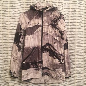 Lululemon jacket/windbreaker